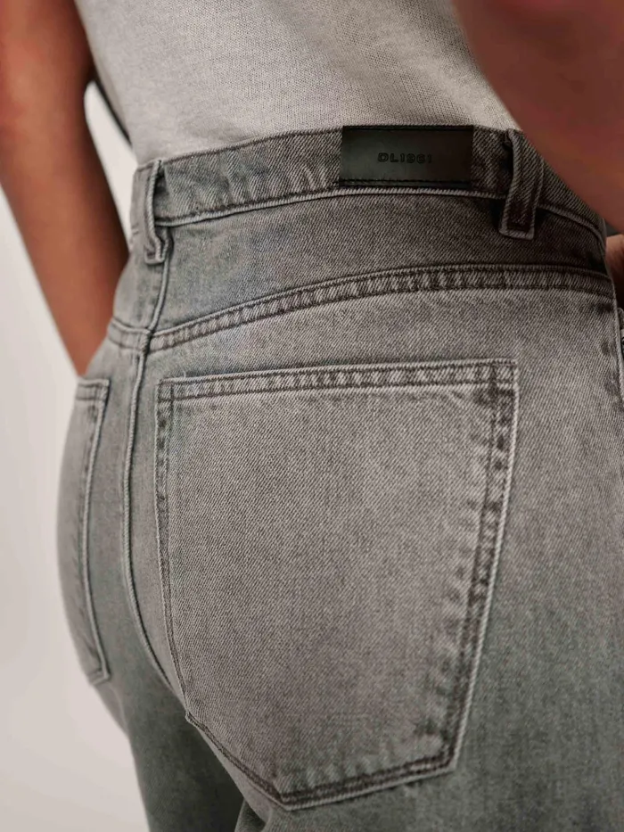 DL1961 Boyfriend Relaxed Women Zoie Wide Leg Relaxed 32034 Jeans