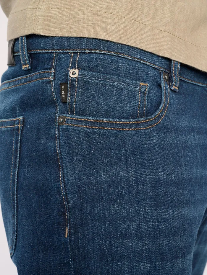 DL1961 Straight Men Avery Relaxed Straight Jeans