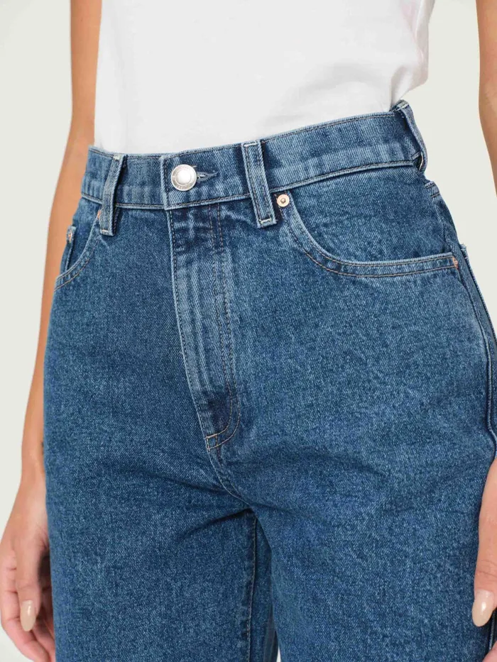 DL1961 Tall Women Demie Straight High Rise 31034 Jeans