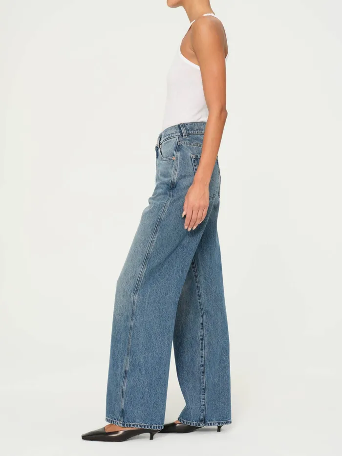 DL1961 Wide Women Taylor Barrel Ultra High Rise 31034 Jeans