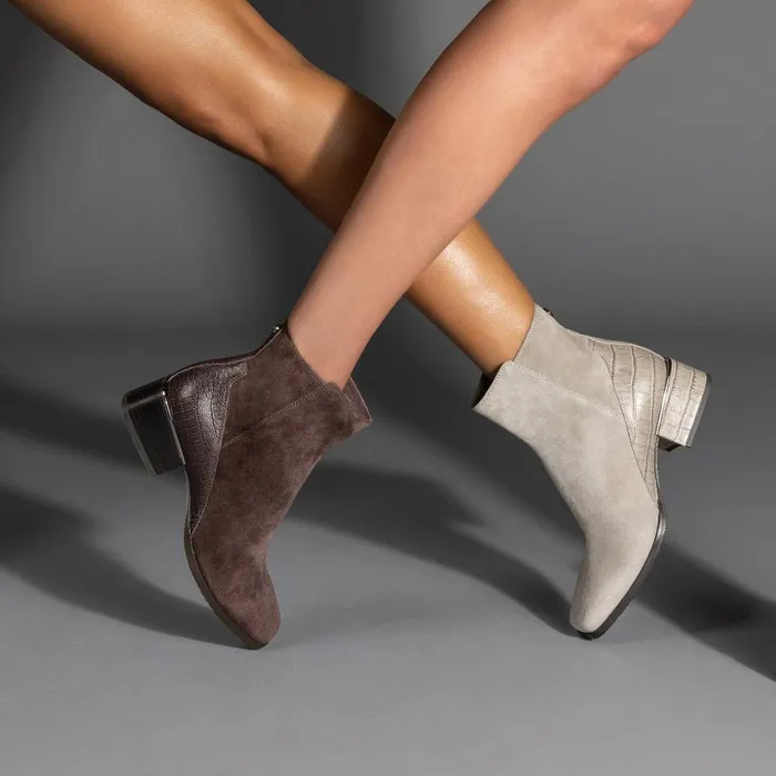 Donald Pliner Bootie Azia Shoes Light Taupe 8211 Women Donald Pliner Bootie Azia Shoes Light Taupe 8211 Women