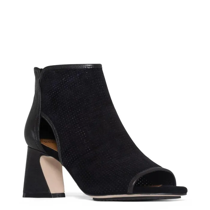 Donald Pliner Bootie Ennia Shoes Black 8211 Women Donald Pliner Bootie Ennia Shoes Black 8211 Women