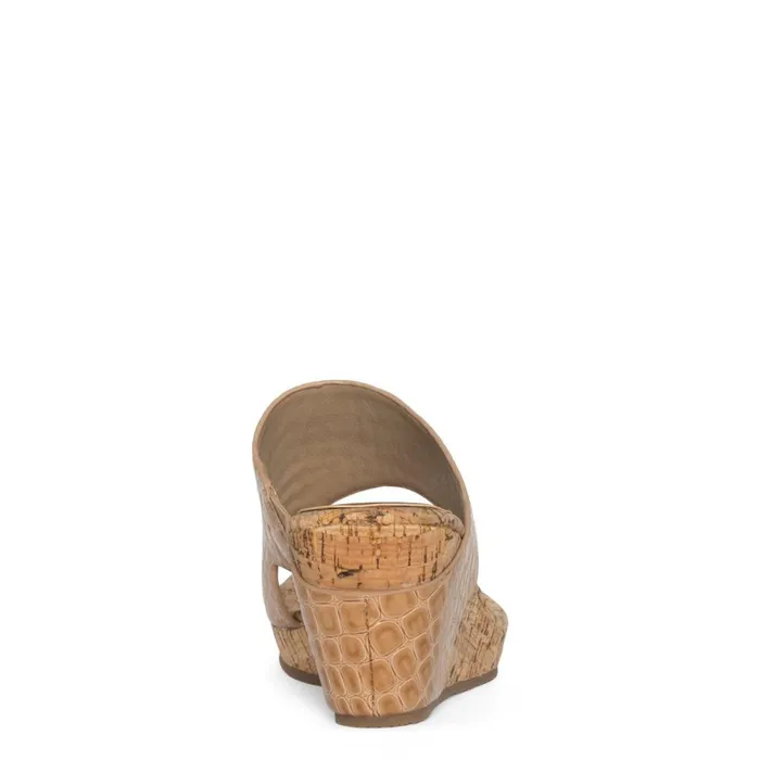 Donald Pliner Casual Gyer Shoes Camel 8211 Women Donald Pliner Casual Gyer Shoes Camel 8211 Women