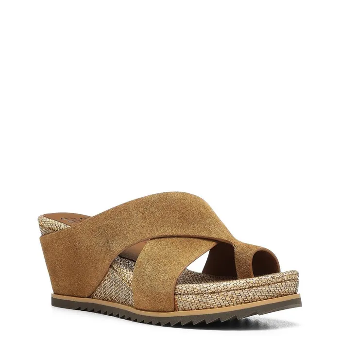 Donald Pliner Casual Sisu Shoes Saddle 8211 Women Donald Pliner Casual Sisu Shoes Saddle 8211 Women