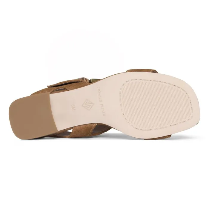 Donald Pliner Casual Vixi Shoes Saddle 8211 Women Donald Pliner Casual Vixi Shoes Saddle 8211 Women