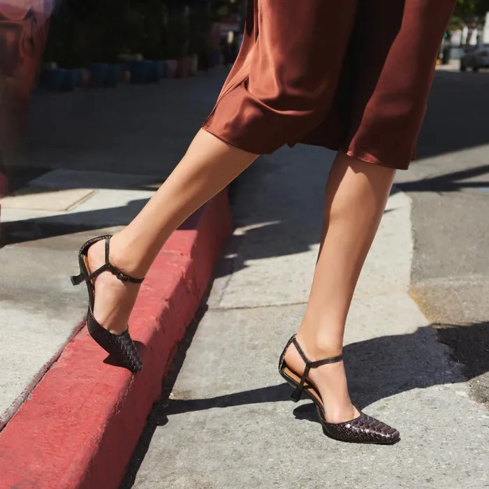 Donald Pliner Dress Chad Shoes Cherry 8211 Women Donald Pliner Dress Chad Shoes Cherry 8211 Women