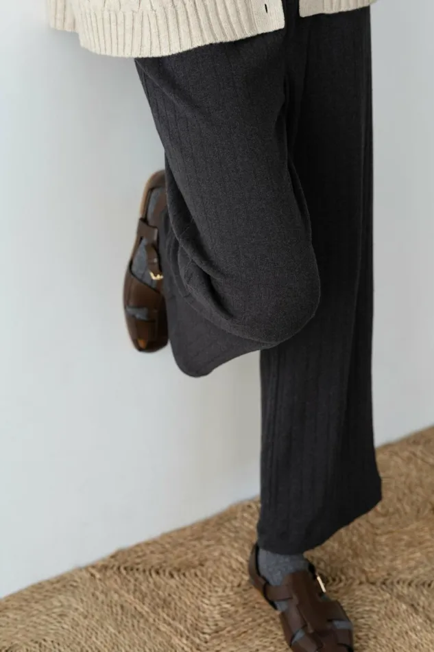 DONNI The Pointelle Simple Crop Pant Women Bottoms
