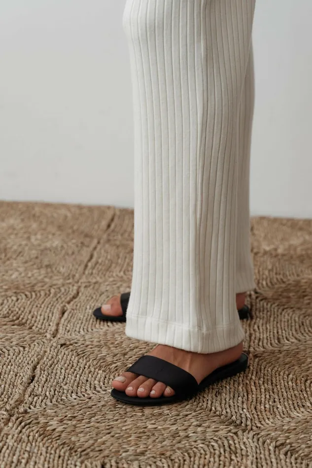 DONNI The Sweater Rib Simple Pant Women Bottoms