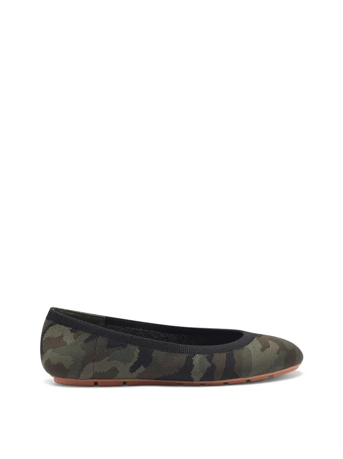 Jessica Simpson Flats Women Brinley Flat In Camo Camo Green