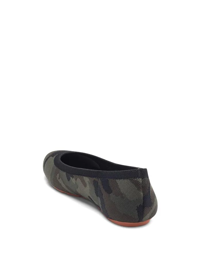 Jessica Simpson Flats Women Brinley Flat In Camo Camo Green