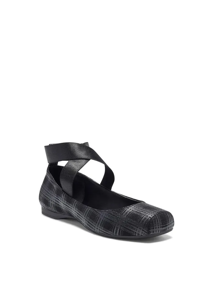 Jessica Simpson Flats Women Mandalaye Ballet Flat In Black Shimmer Black Shimmer