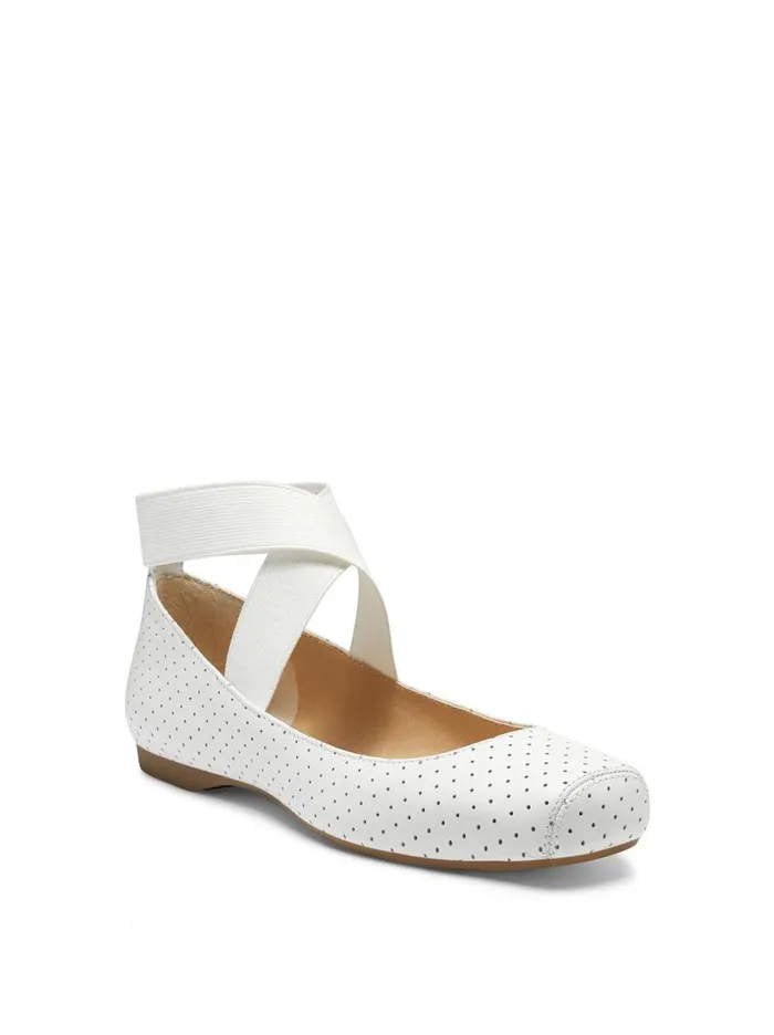 Jessica Simpson Flats Women Mandalaye Ballet Flat In White Perforated Bright White