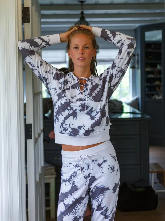 Jessica Simpson Loungewear Women Felicity Jogger In White Ocean Tie Dye Ocean Tie Dye