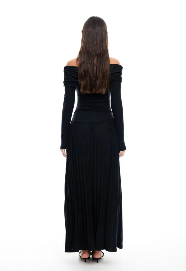 Lioness Fashion FIELD OF DREAMS LONG SLEEVE MAXI Onyx Women Field Of Dreams Lioness Fashion FIELD OF DREAMS LONG SLEEVE MAXI Onyx Women Field Of Dreams