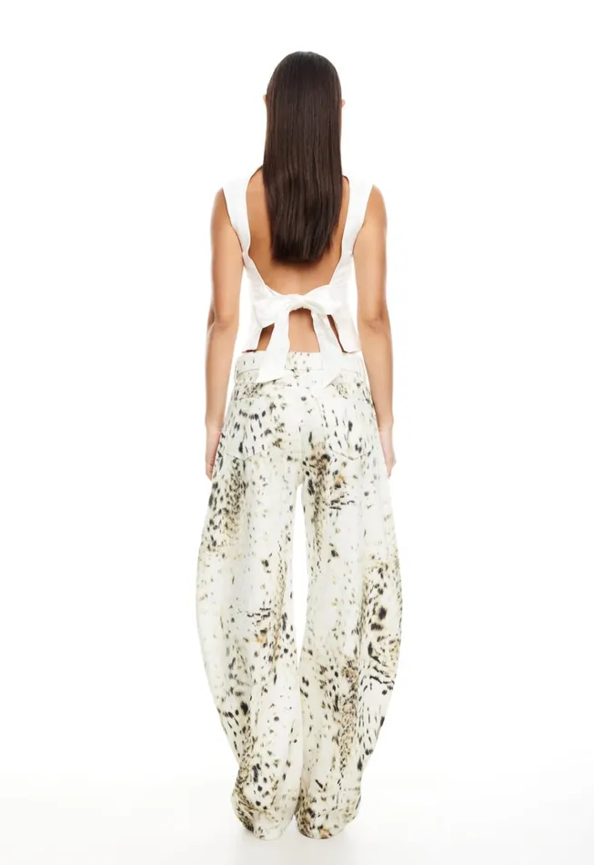 Lioness Fashion HORSESHOE JEAN Snow Leopard Women Pants Lioness Fashion HORSESHOE JEAN Snow Leopard Women Pants