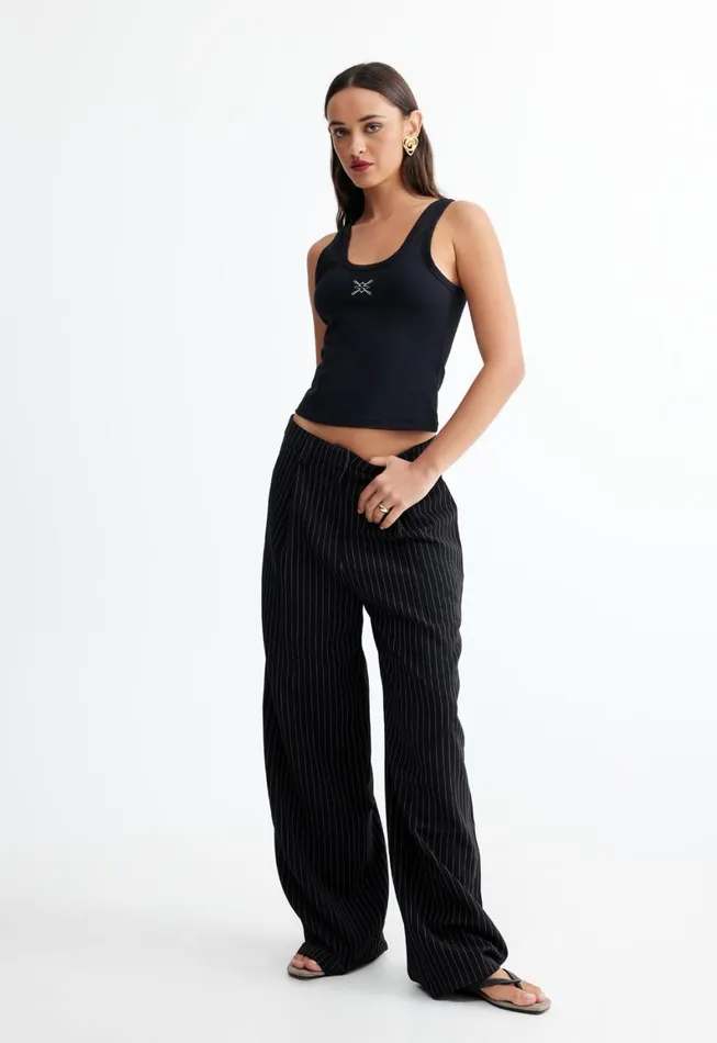 Lioness Fashion LIONESS LOGO TANK Onyx Women Tops Lioness Fashion LIONESS LOGO TANK Onyx Women Tops