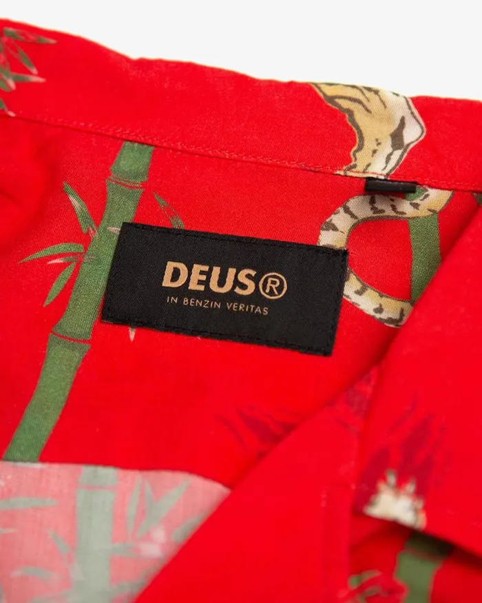Men Solstice Short Sleeve Shirt 8211 Poppy Red Deus Ex Machina Shirts Men Solstice Short Sleeve Shirt 8211 Poppy Red Deus Ex Machina Shirts