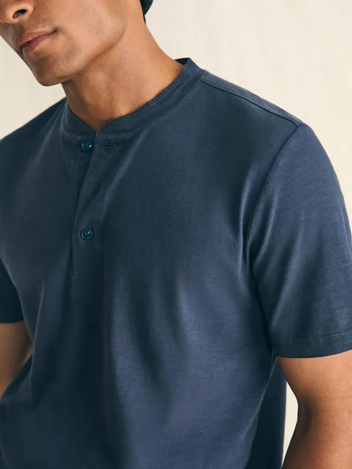 Men TShirts and Henleys Faherty ShortSleeve Sunwashed Henley Dune Navy