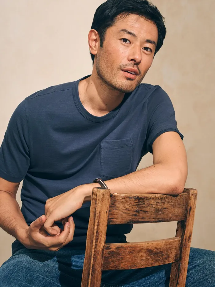 Men TShirts and Henleys Faherty Sunwashed Pocket Tee Dune Navy