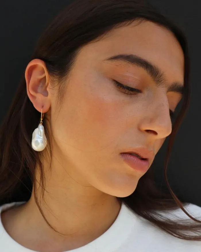 Reliquia Jewellery Hoops Cocoon Pearl Earrings Gold PreOrder 8211 Women Reliquia Jewellery Hoops Cocoon Pearl Earrings Gold PreOrder 8211 Women