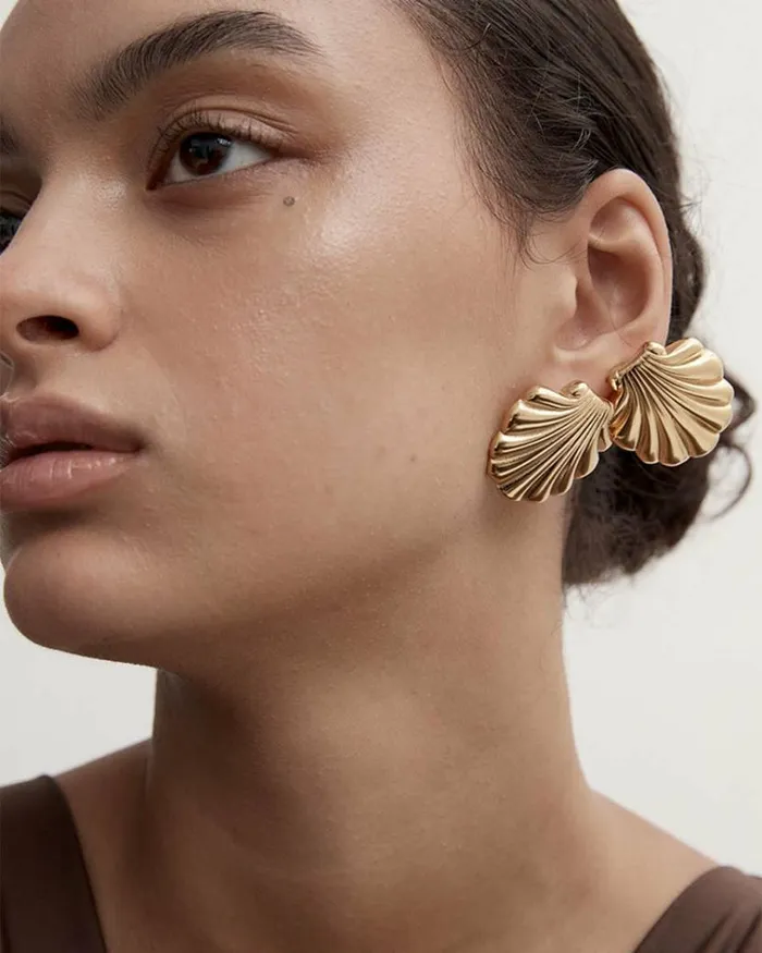 Reliquia Jewellery Studs Leilani Earrings In Gold 8211 Women Reliquia Jewellery Studs Leilani Earrings In Gold 8211 Women