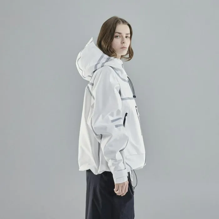 Shell and Light Jackets Men 66 North gisa White Lamb