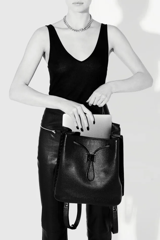 Women Backpacks Rebecca Minkoff Darren Signature Backpack Rochergunmetal Women Backpacks Rebecca Minkoff Darren Signature Backpack Rochergunmetal