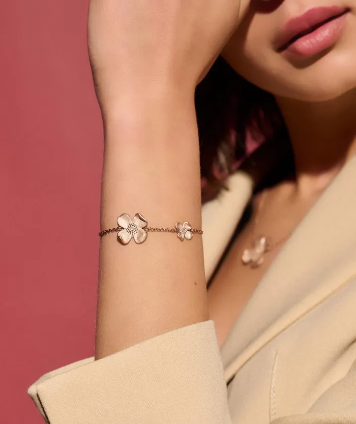 Women Bracelets Olivia Burton Dogwood Flower Carnation Gold Bracelet