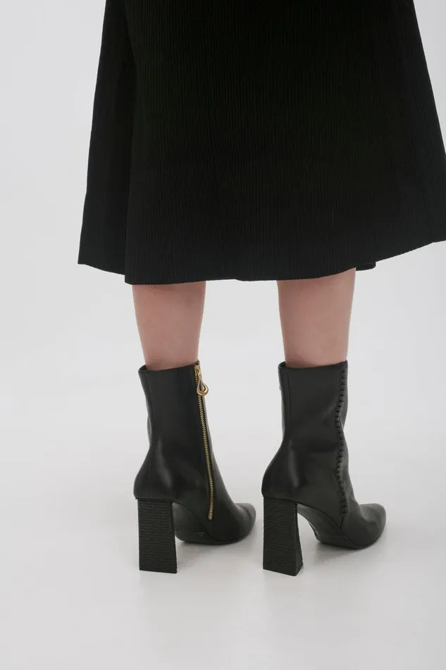Women Ether Whipstitch Short Boot Black Aje Leather