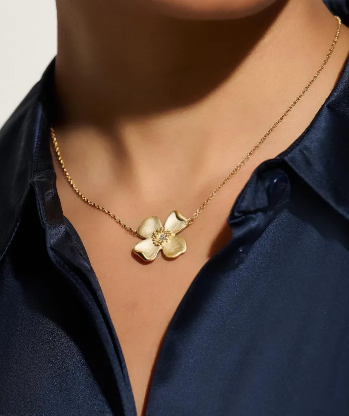 Women Necklaces Olivia Burton Dogwood Flower Gold Pendant Necklace