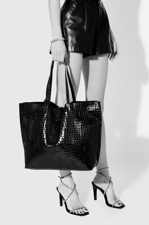Women Tote Bags Rebecca Minkoff Megan Soft Large Tote Blackblack Shellac Women Tote Bags Rebecca Minkoff Megan Soft Large Tote Blackblack Shellac
