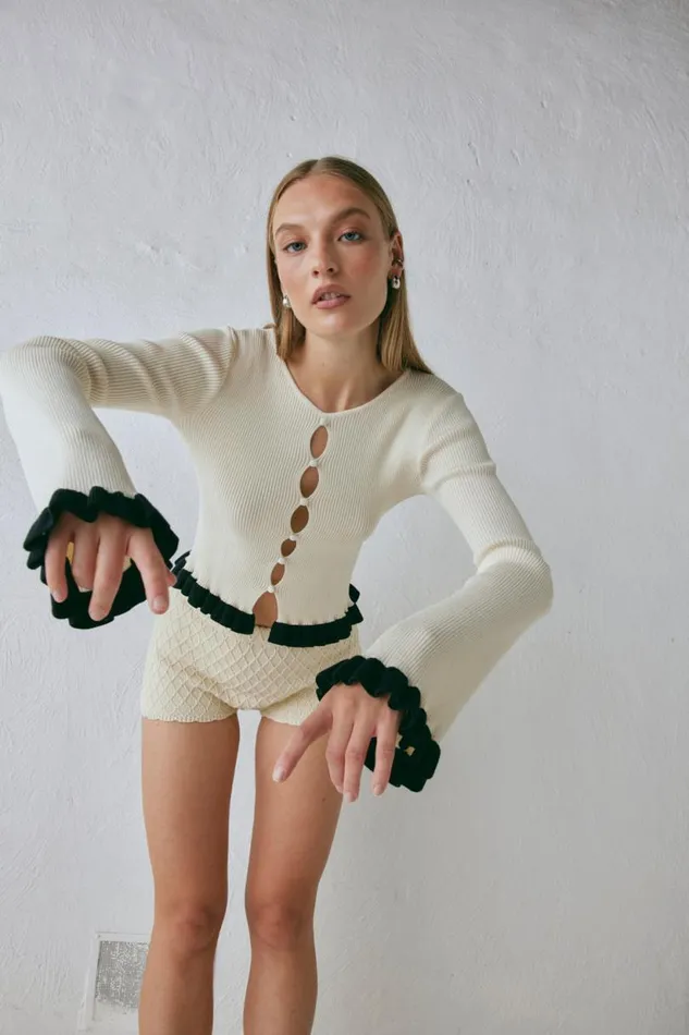 Women VRG GRL Long Sleeve Zoey Knit Top Cream