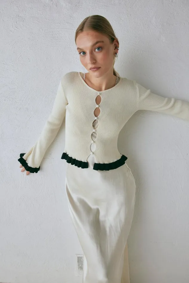 Women VRG GRL Long Sleeve Zoey Knit Top Cream Women VRG GRL Long Sleeve Zoey Knit Top Cream