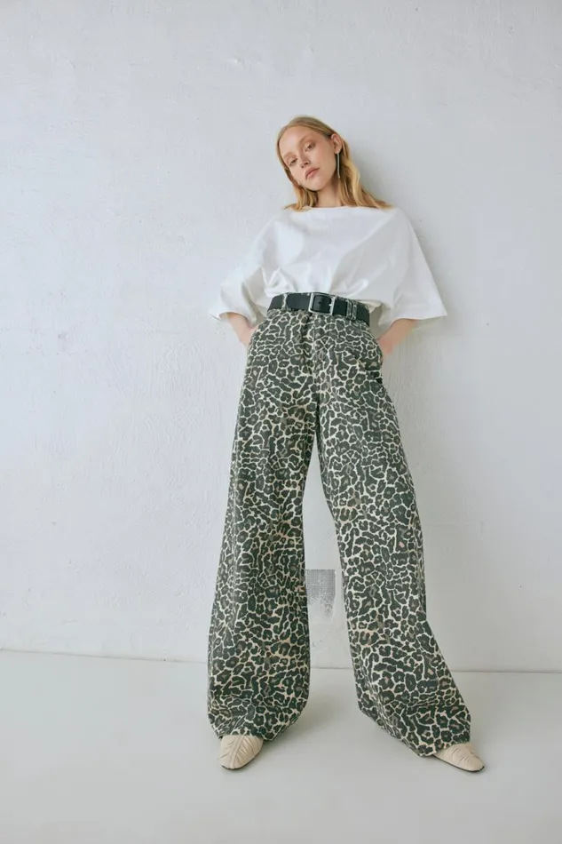 Women VRG GRL Pants Zia Denim Jeans Leopard
