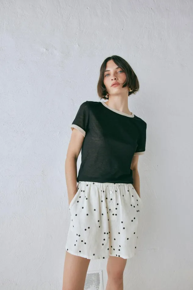 Women VRG GRL Short Sleeve Lane Tee Black Women VRG GRL Short Sleeve Lane Tee Black