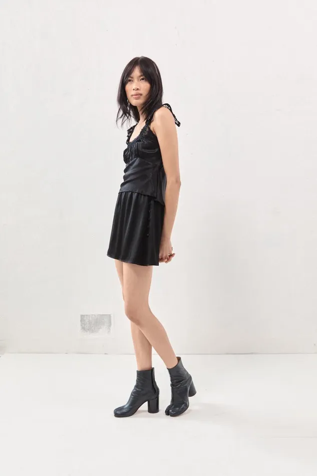 Women VRG GRL Sleeveless Isabella Top Black Women VRG GRL Sleeveless Isabella Top Black