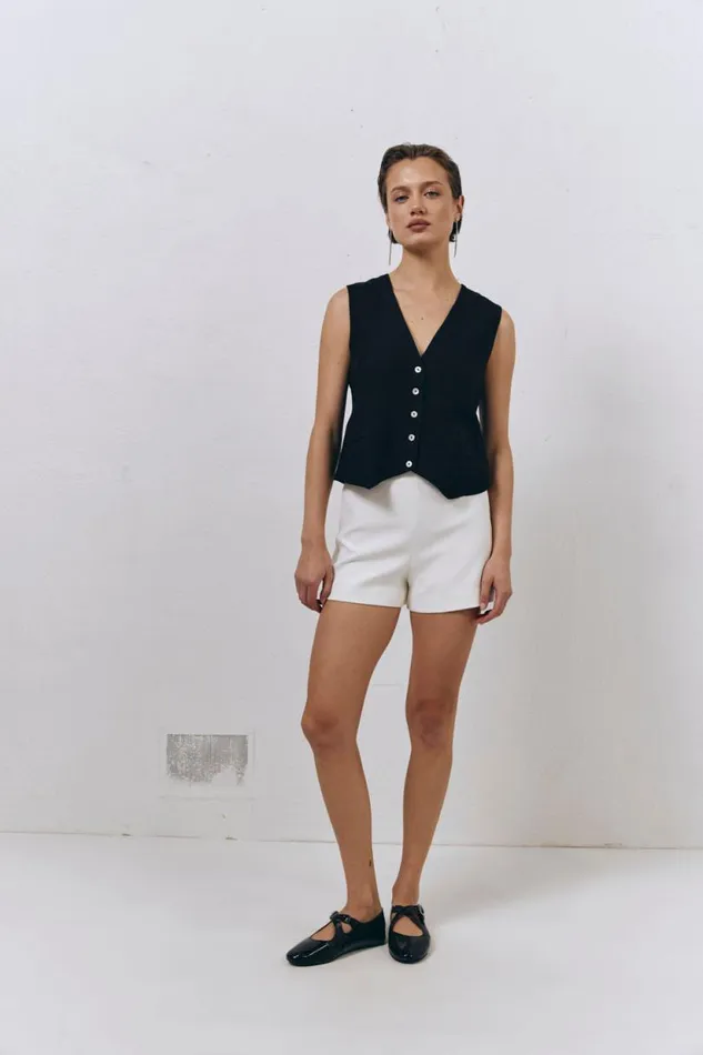 Women VRG GRL Sleeveless Italian Streets Linen Vest Black Women VRG GRL Sleeveless Italian Streets Linen Vest Black