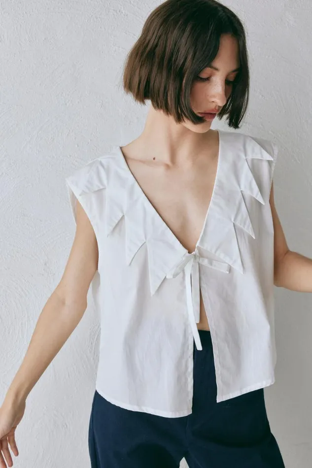 Women VRG GRL Sleeveless Zella Top White Women VRG GRL Sleeveless Zella Top White